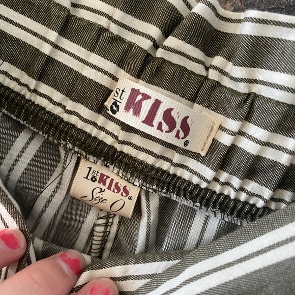 Paper bag shorts - Picture 3 of 3